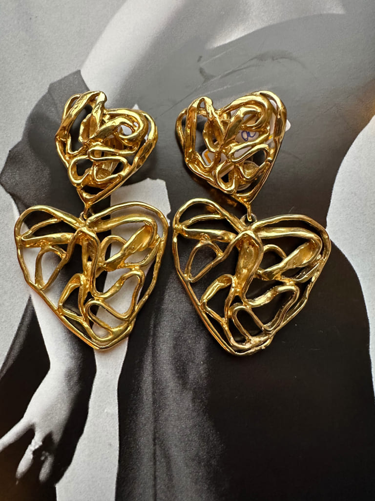 Clips from the Fashion House Yves Saint Laurent