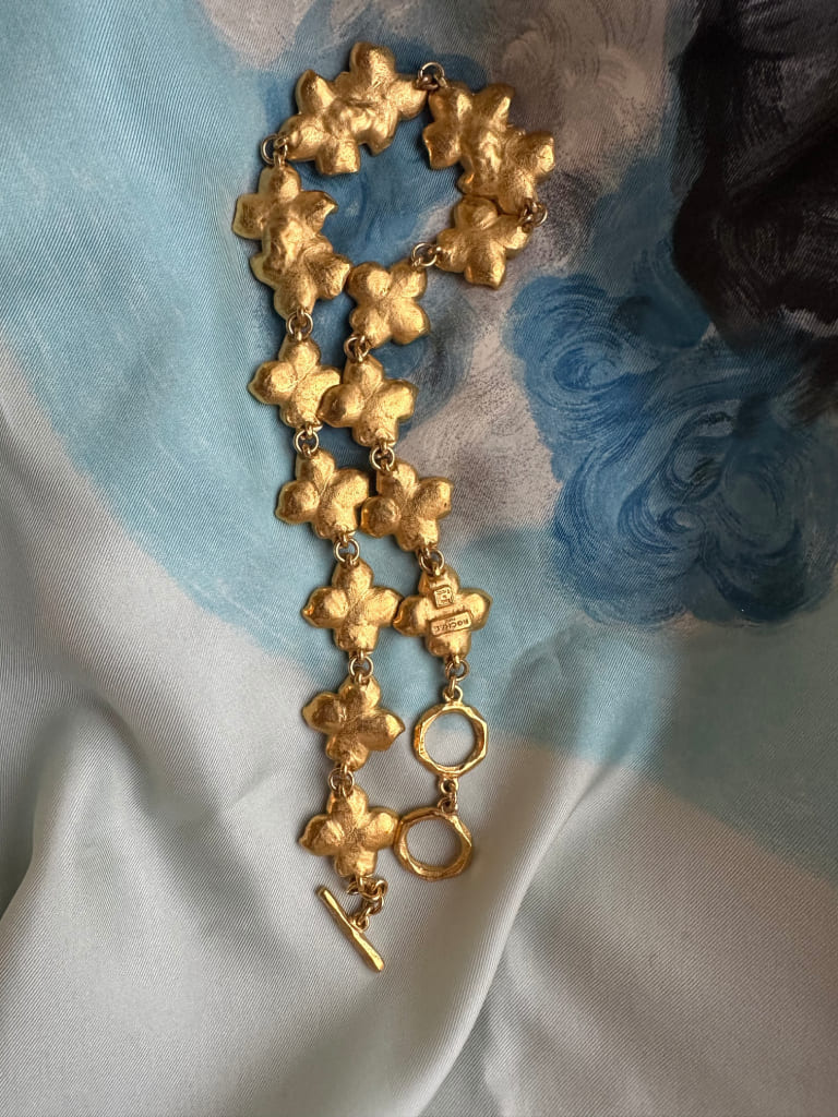 Necklace from the fashion house Rochas