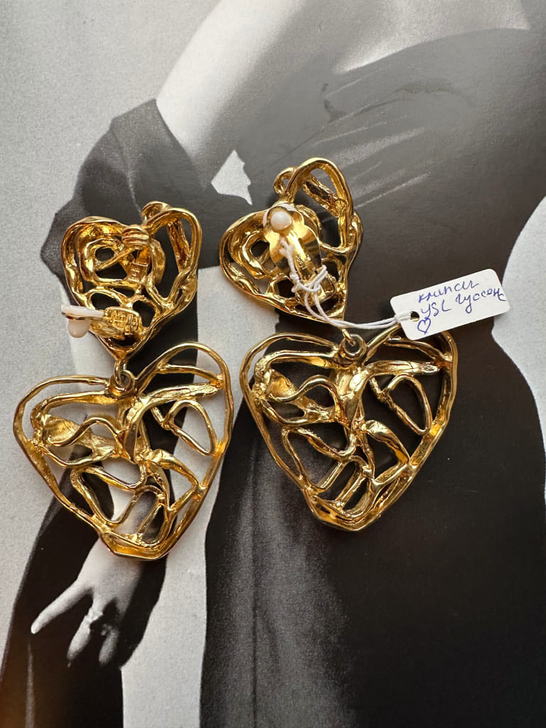 Clips from the Fashion House Yves Saint Laurent