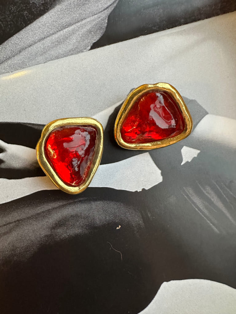Clips from the Fashion House Yves Saint Laurent
